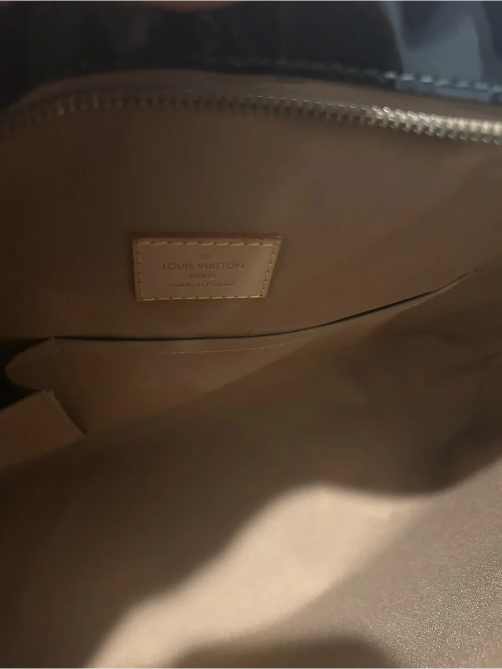 Louis Vuitton Vernis Brentwood Tote with Vachetta Tan Handles -dust bag and COA